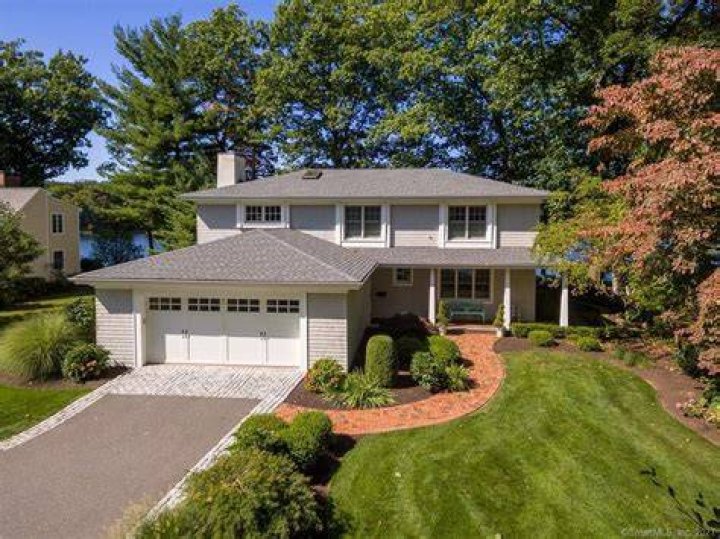 115 Waterside Ln, West Hartford, CT Offered by Meg Goodrich,, Me