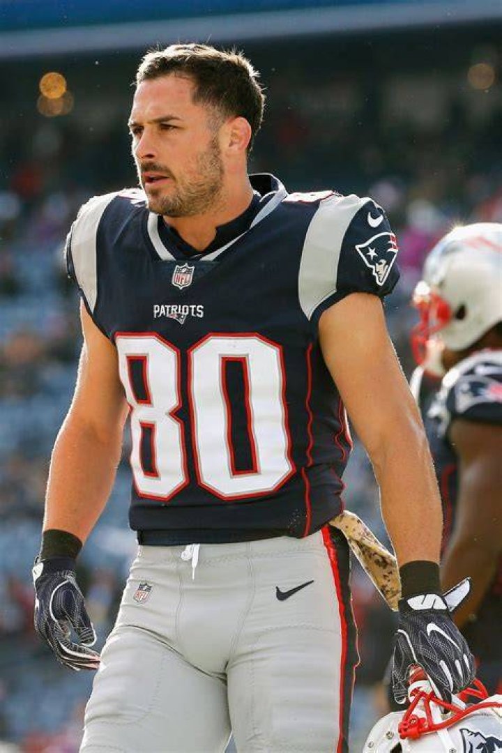 18 Hottest NFL Football Players Hot Football Players to Watch in 2016