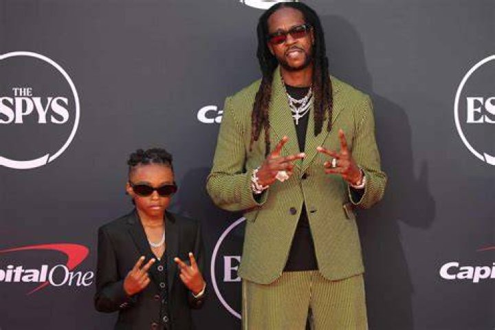 2 Chainz Strikes a Pose with Son Halo, 7&frac12;, at the ESPYS Photo