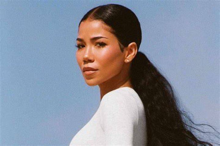 24 Pictures Of Jhene Aiko&rsquo;s Hot Older Sisters Mila J & Miyoko
