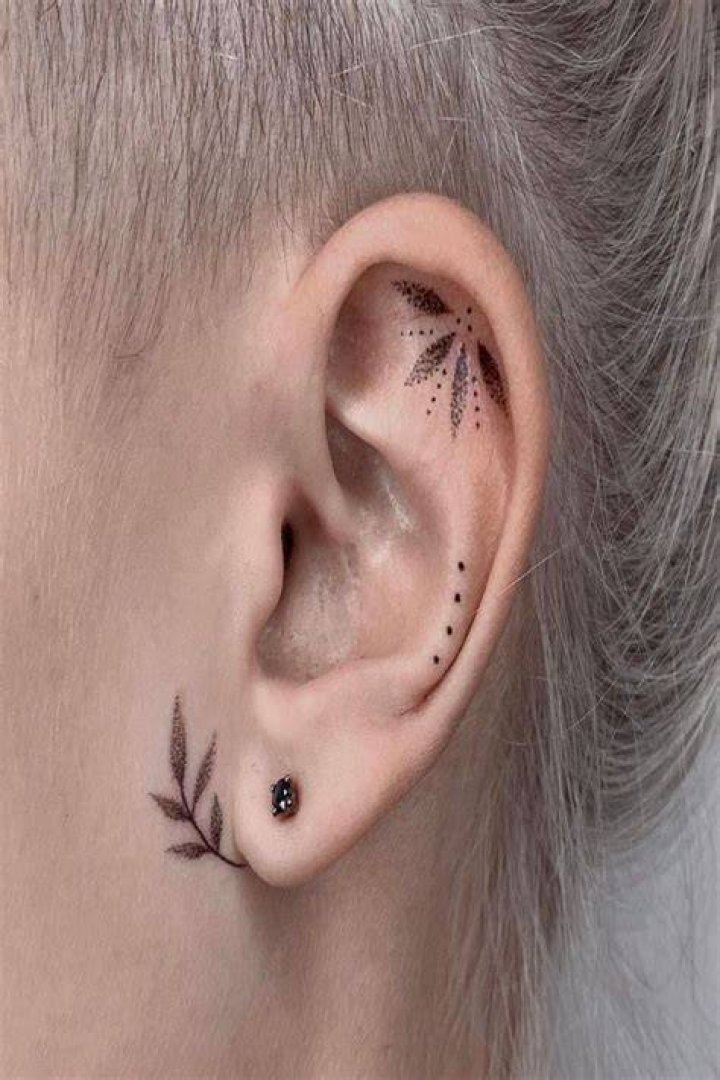 30+ Unique Behind The Ear Tattoo Ideas For Women