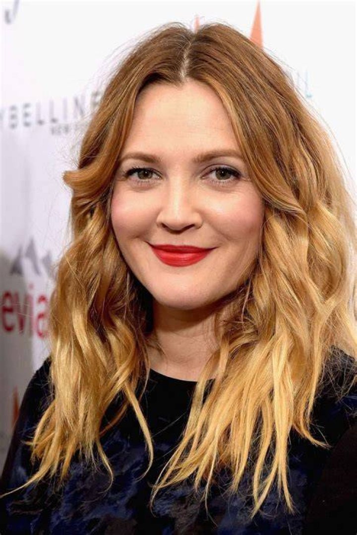 42YearsOld Hollywood Actress Drew Barrymore Has a New Boyfriend, Her