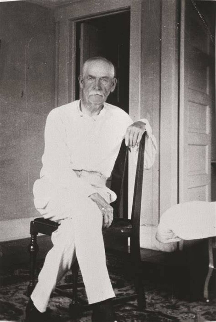 A last photo of Wyatt Earp Old west photos, Old photos, Historical photos