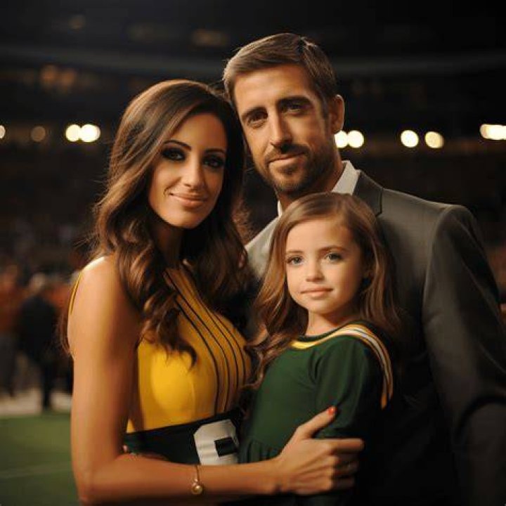 Aaron Rodgers Family Photos, Wife, Age, Height, Net Worth