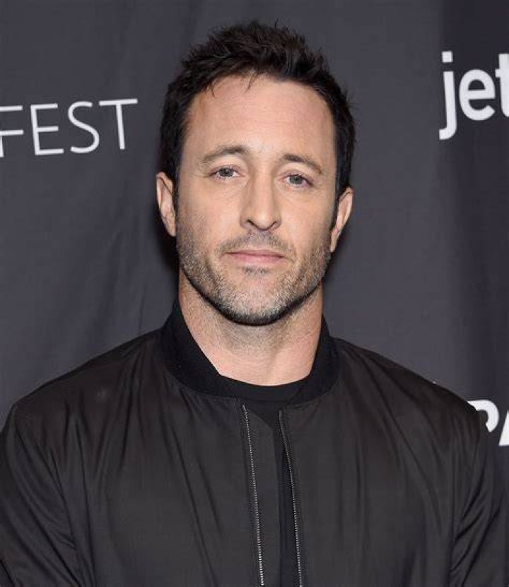 Alex O'Loughlin Met Wife When He Moved to Film 'Hawaii Five0' &mdash; Family