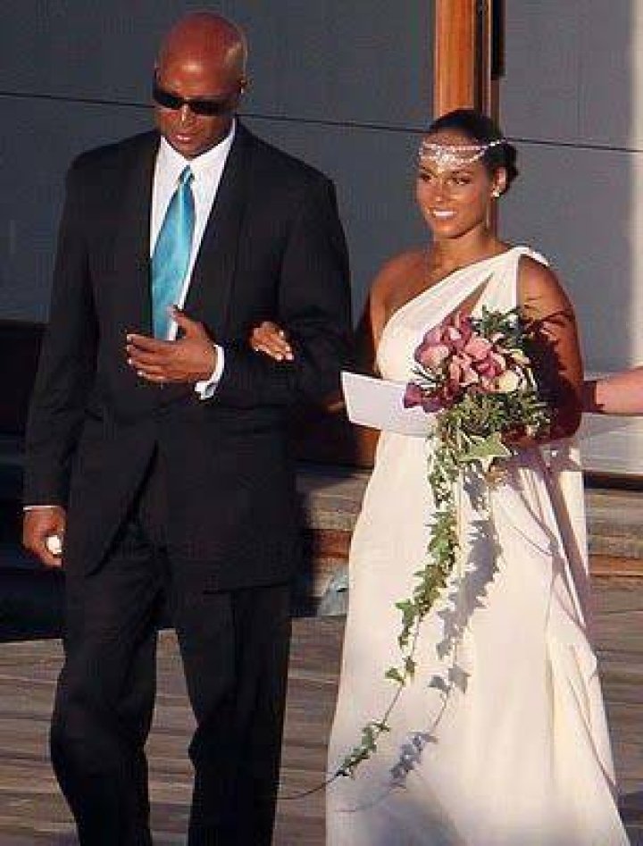 Alicia Keys and Estranged Dad Craig Cook Reconciled after Her Paternal