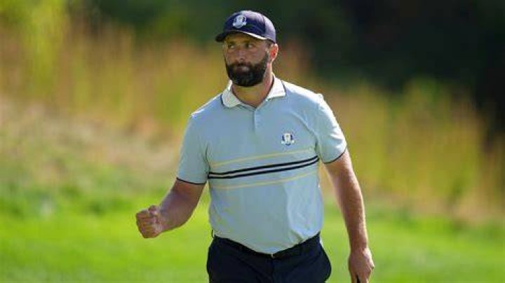 Amateur Aaron Jarvis, Jon Rahm and Masters champion Sergio Garcia study