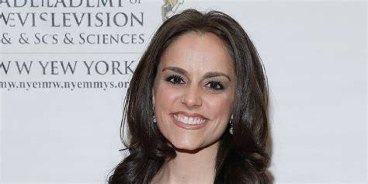 Andrea Grymes CBS, Bio, Age, Height, Family, Education, Husband, Salary