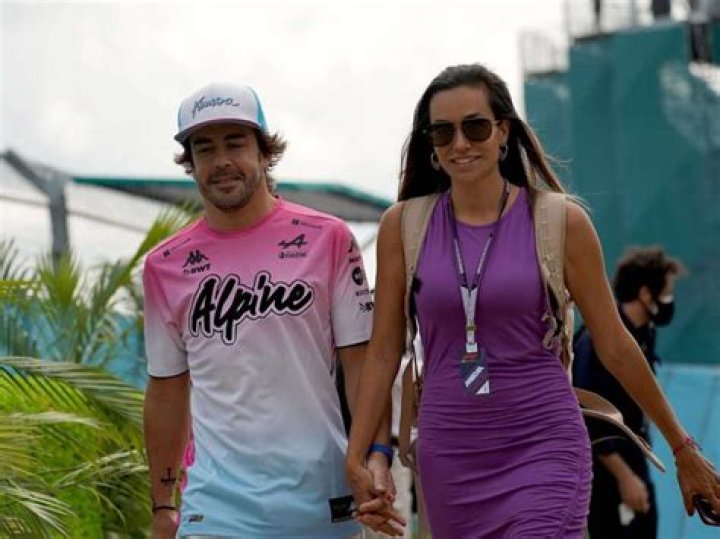 Andrea Schlager Net worth, Fernando Alonso's girlfriend, career and more