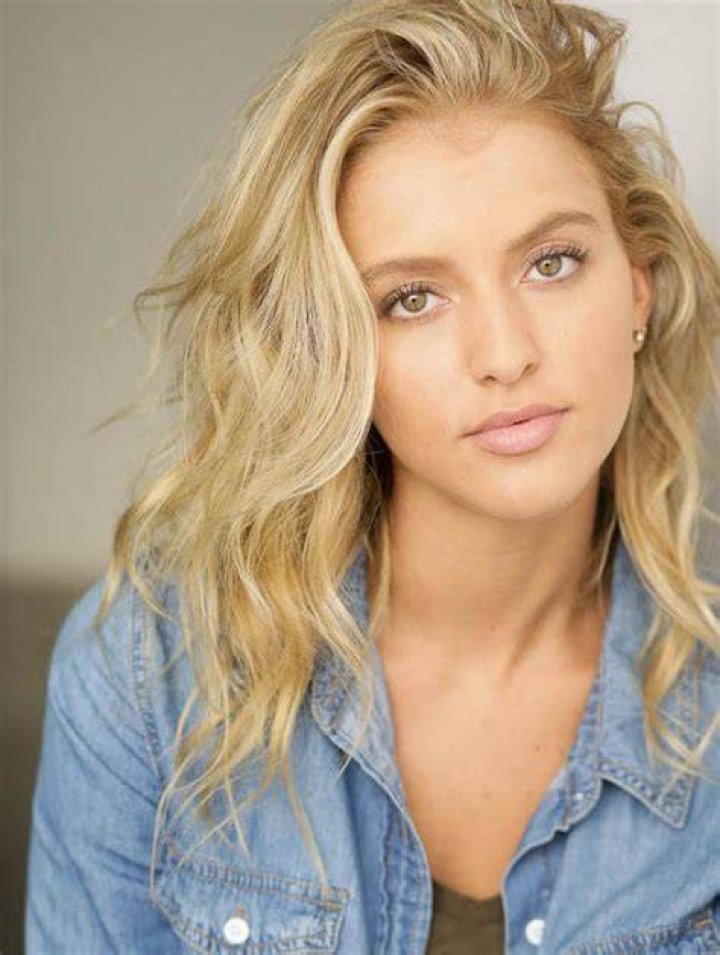 Angeline Appel Biography, Height & Life Story Super Stars Bio