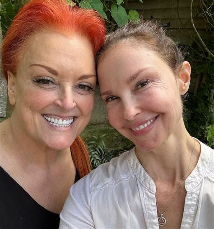 Ashley Judd Relationship Status: Is She Dating?