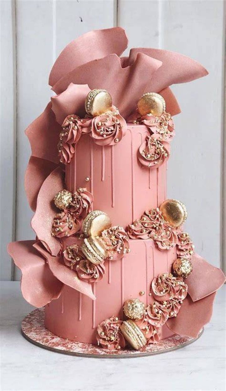 Beautiful cake designs with a wowfactor Girl cakes, Cake designs