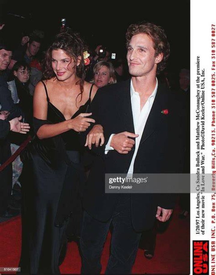Before dating Sandra, Matthew had a brief romantic fling with Ashley