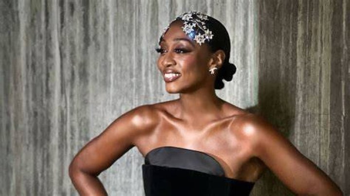 Beverley Knight sings for her mum at Wolverhampton charity ball