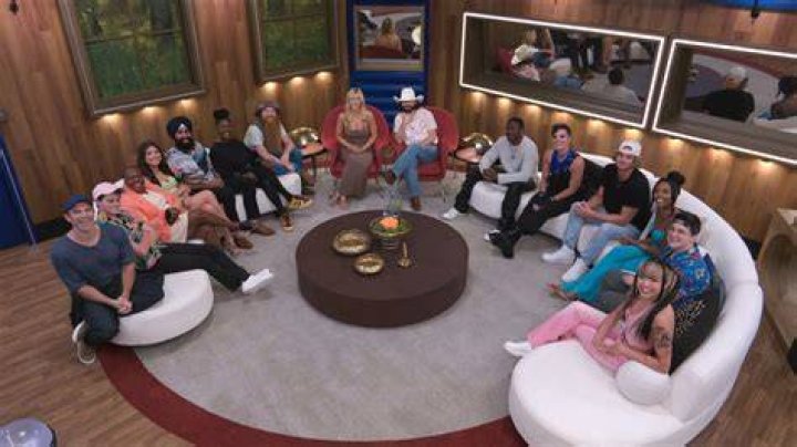 Big Brother Spoilers 3 Houseguests Bowie Jane Should Target During Her