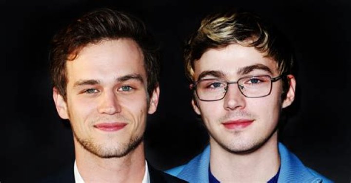 Brandon Flynn & Miles Heizer Dating? Kissing Video To Talk