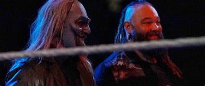 Bray Wyatt and Uncle Howdy Deliver Important Messages on WWE SmackDown