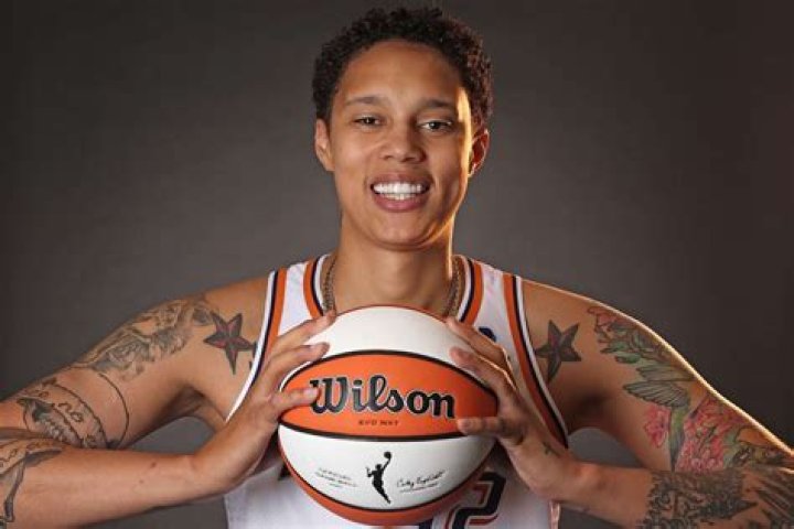Brittney Griner Who is the freed US basketball star? BBC News