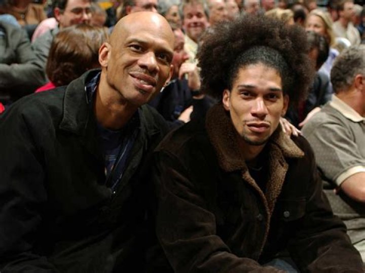 Bryant family (and Kareem AbdulJabbar) at Disneyland