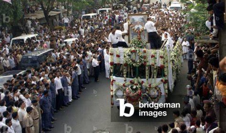 Buy DHIRUBHAI AMBANI FUNERAL Pictures, Images, Photos By SANJAY PANDYA