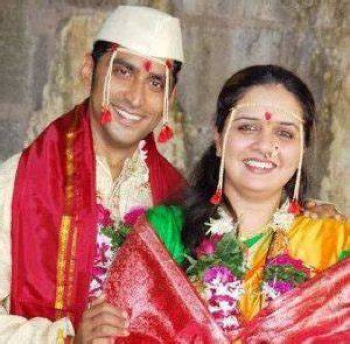 Chinmay Mandlekar Height, Age, Wife, Family, Biography & More