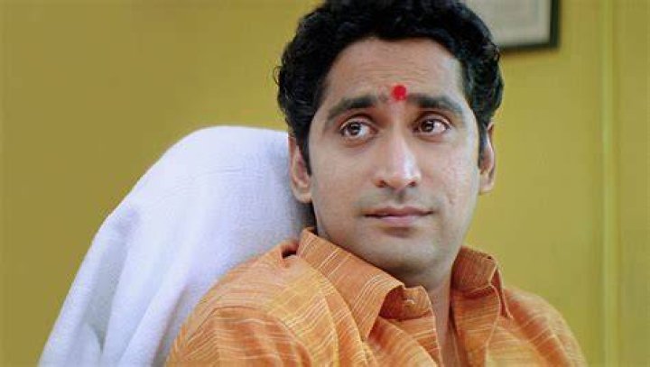 Chinmay Mandlekar &ldquo;माझ्या मुलाला कारटं का म्हणता? आणखी किती दिवस