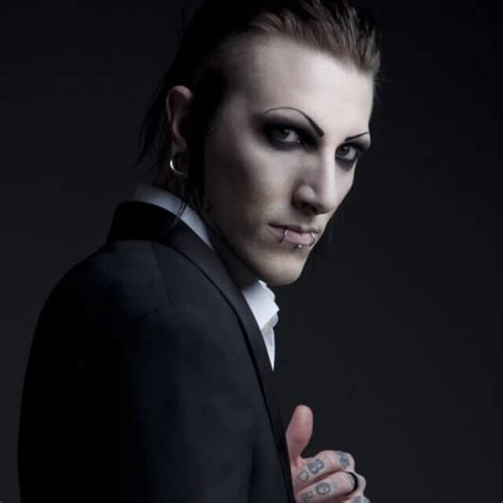 Chris Motionless Biography Parents, Age, Girlfriend, Net Worth, Songs