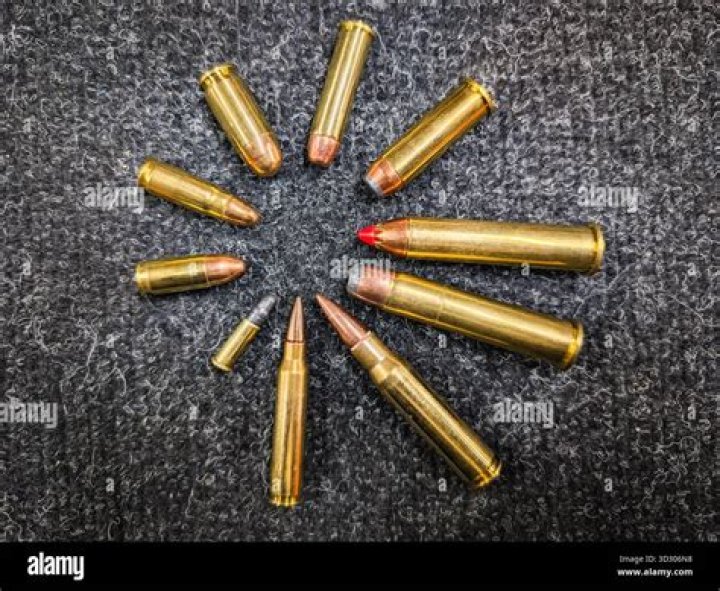 Comparing streaks of sub70 rounds for Hovland, Estes