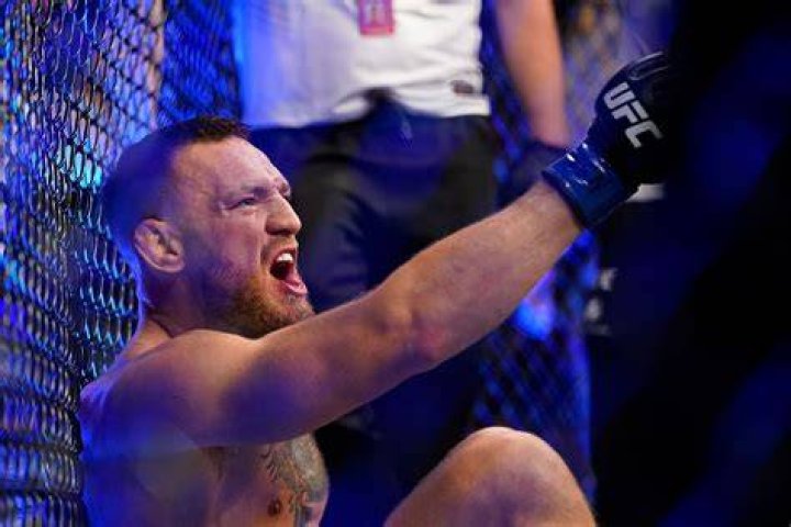 Conor McGregor feeling 'tremendous' after surgery on broken leg CNN