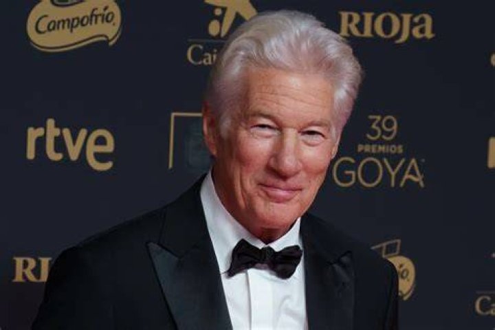 Cuando Richard Gere public&oacute; un anuncio para desmentir que fuese gay