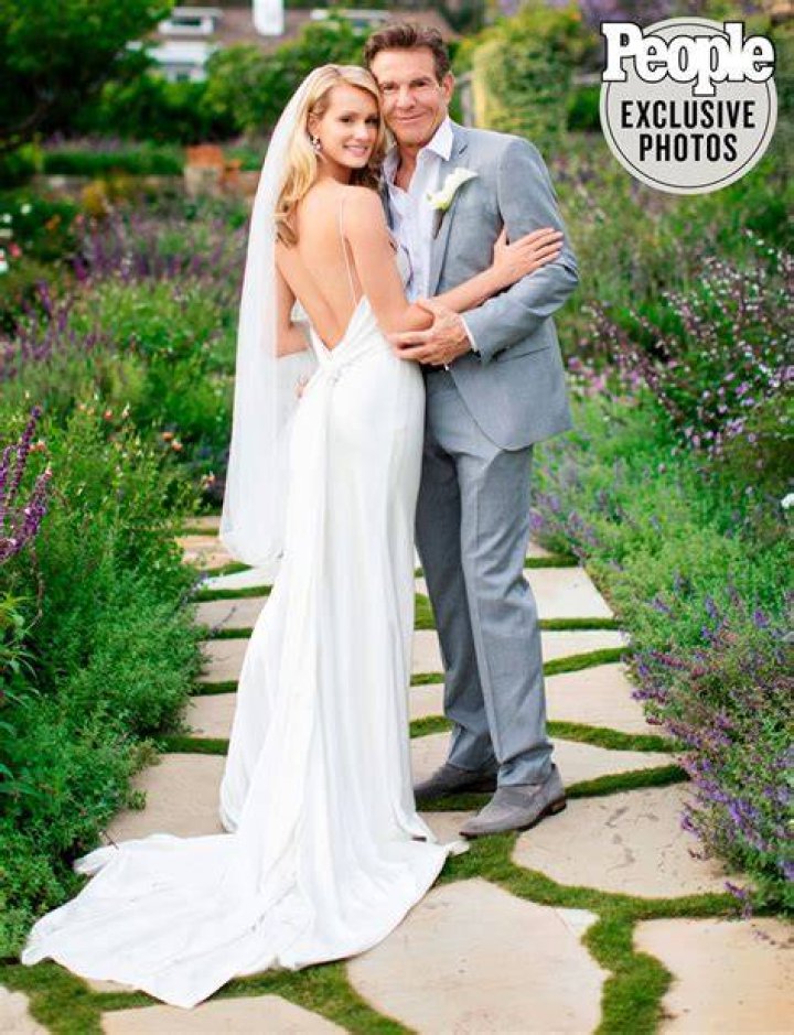 Dennis Quaid just got married to Laura Savoie in a hush ceremony