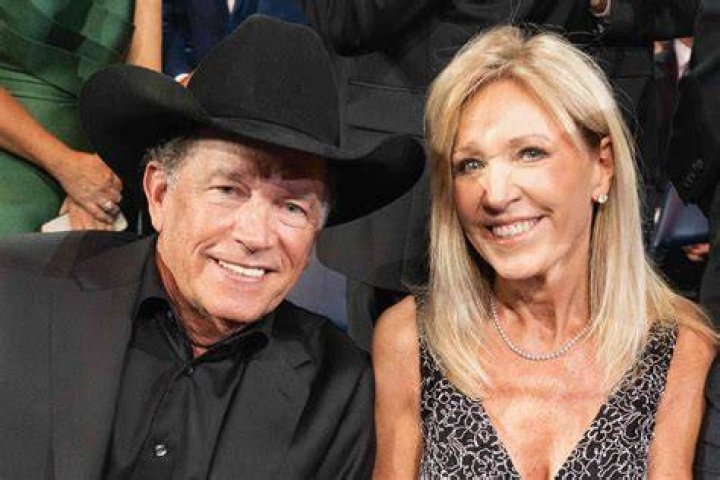 Does Country Music Legend George Strait Have A Wife And Family?