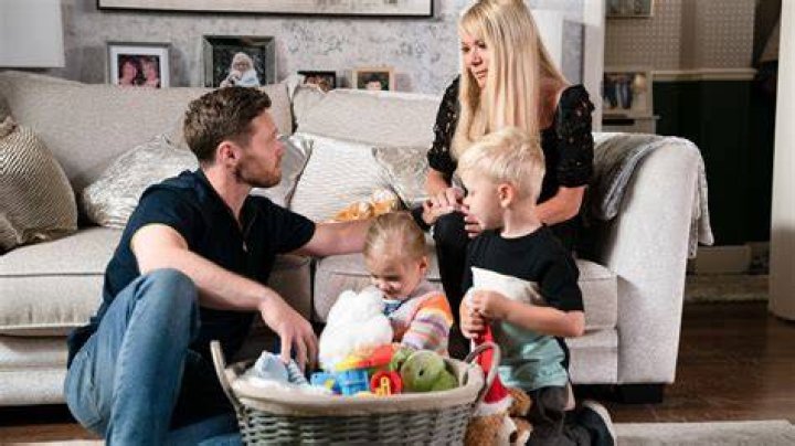 EastEnders viewers rumble Sharon and Keanu sick baby twist after
