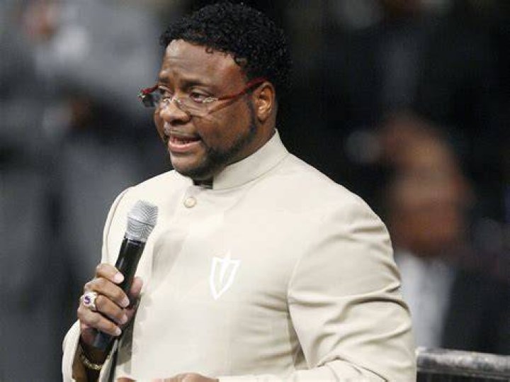 Eddie Long, Controversial Megachurch Pastor, Dies At 63 The