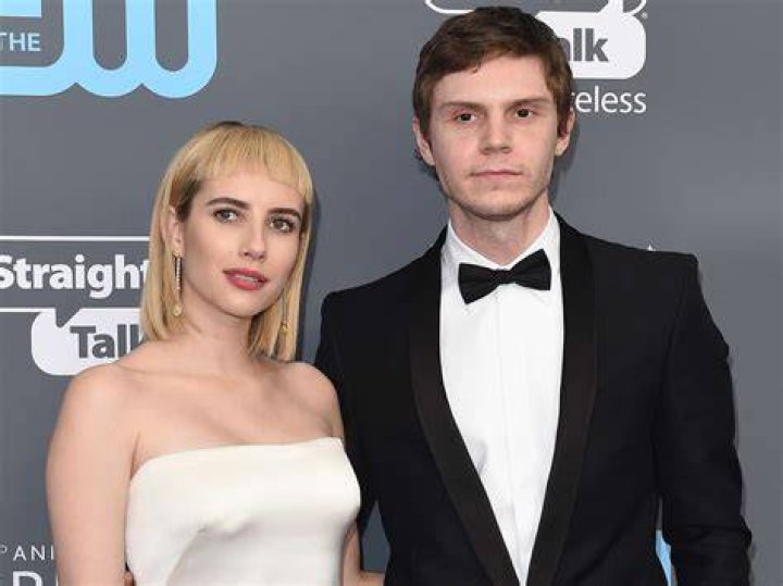 Emma Roberts and Evan Peters pack on the PDA in NYC Daily Mail Online