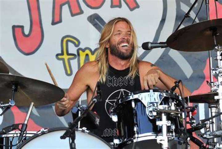Foo Fighters drummer Taylor Hawkins has died Music Magazine Gramatune
