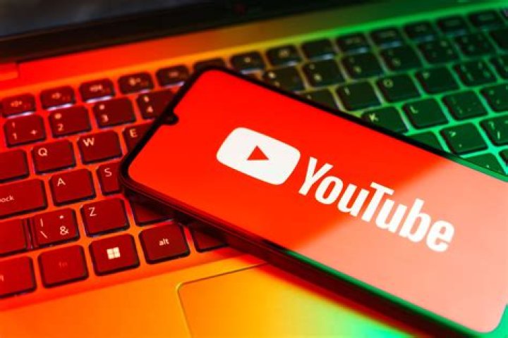 Full Alb&uuml;m / YouTube