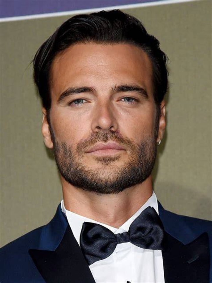 Giulio Berruti Gallery Super Stars Bio