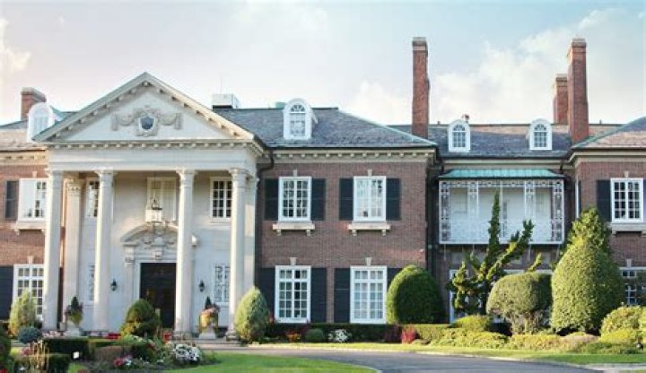 Glen Cove Mansion Gets Liquor License Suspended After Pool Party Shooting