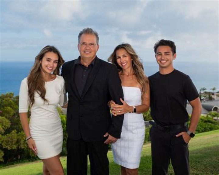 Glenn Medeiros: Family Ties And Personal Life Explored