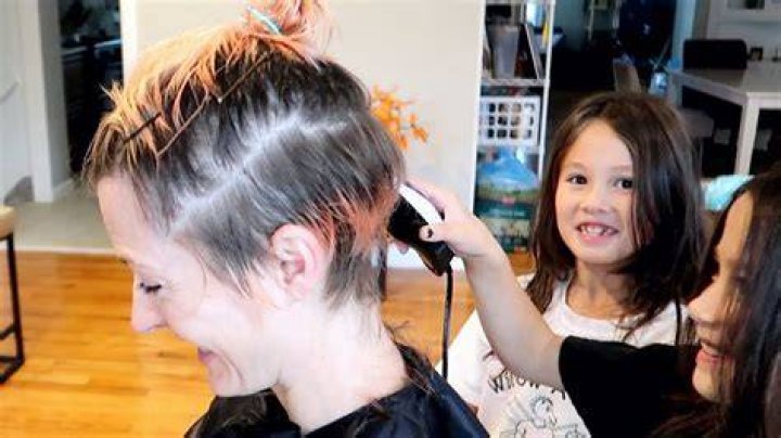 I let my kids shave my head after terminal cancer diagnosis — they made