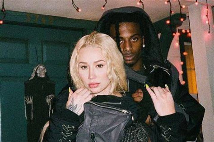 Iggy Azalea & Playboi Carti Issa Mood In These Boo'd Up Photos On The