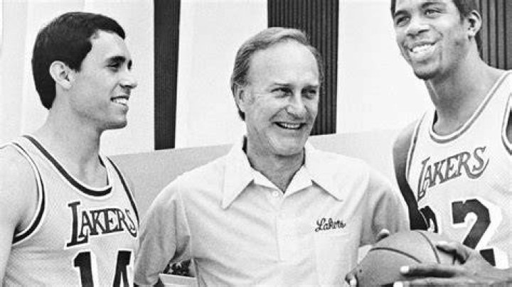 Jack McKinney All Things Lakers Los Angeles Times