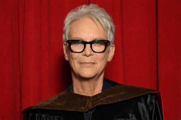 Jamie Lee Curtis Says Her Parents Got 'Face Lifts and Neck Lifts'