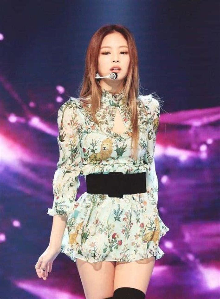 Jennie And Ros&eacute;, Ros&eacute; And Lisa, Yg Entertainment, South Korean Girls