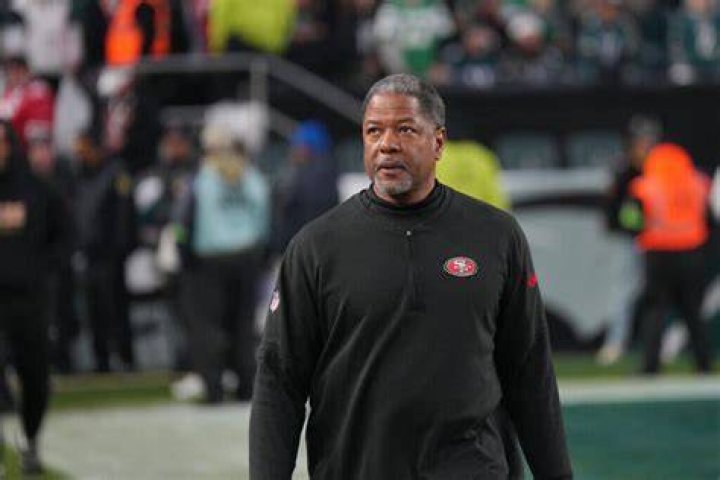 Jets hire 49ers defensive coordinator Robert Saleh as coach New York