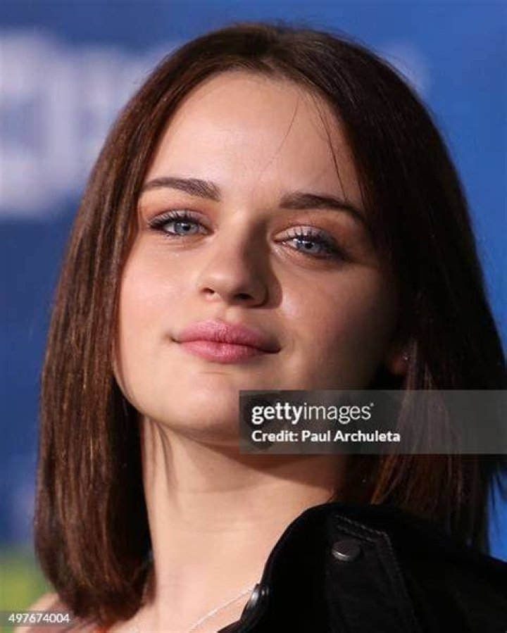 Joey King 'Family Weekend' Premiere Photo 547286 Photo Gallery