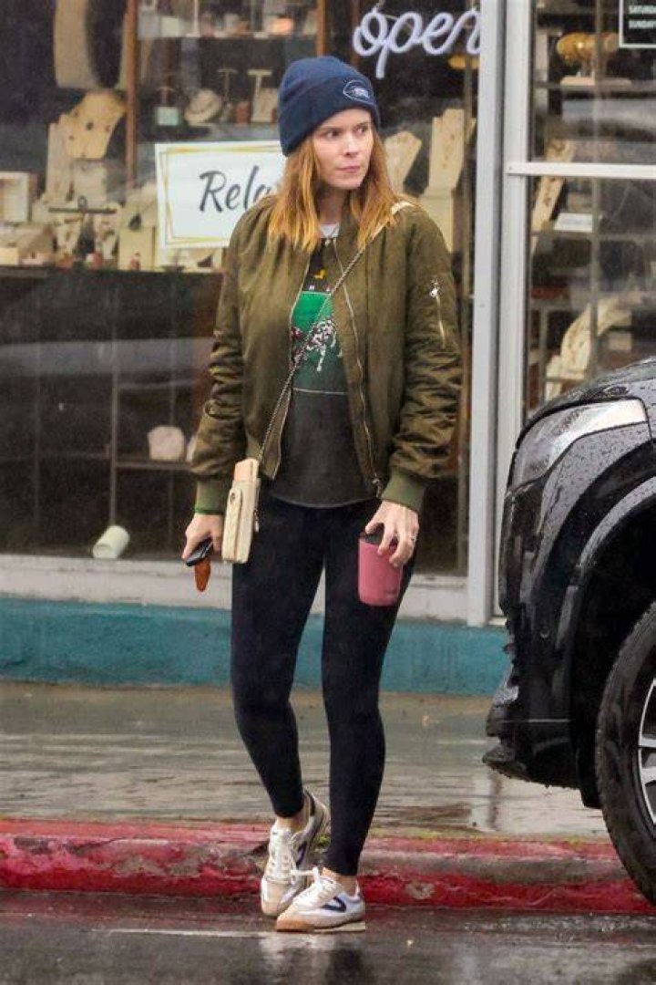Kate Mara in Casual Outfit in Los Angeles 01/09/2023 &bull; CelebMafia