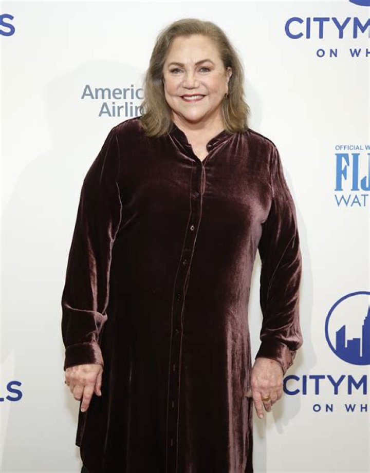 Kathleen Turner 2024 dating, net worth, tattoos, smoking & body