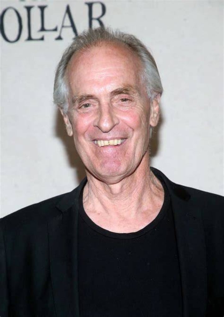 Keith Carradine Biography, Height & Life Story Super Stars Bio